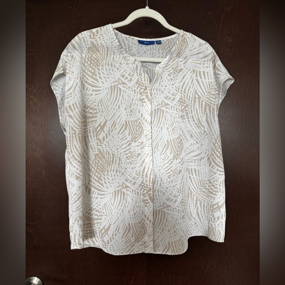 Apt. 9 White and Beige Button Down Shirt